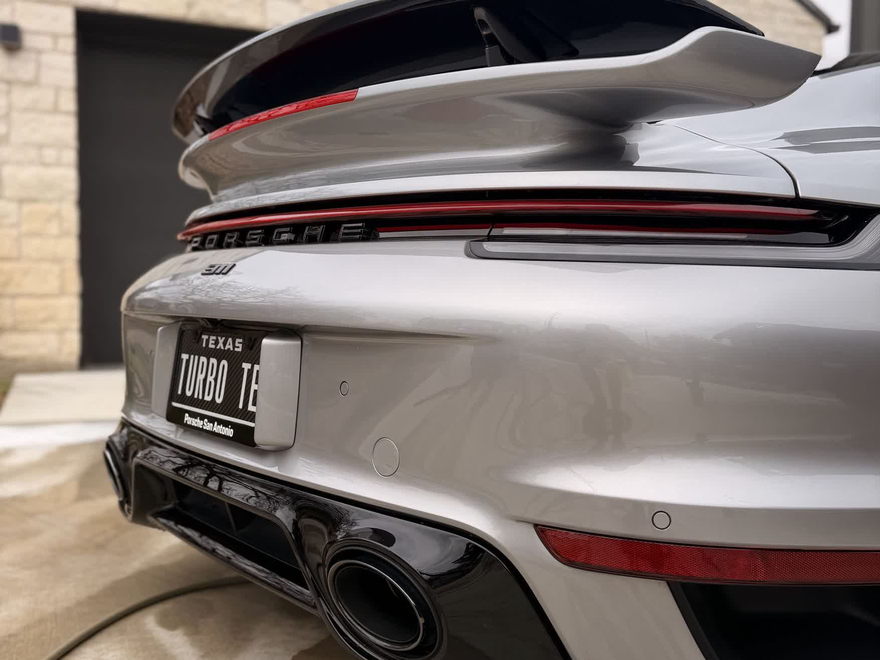 Porsche rear detail finish